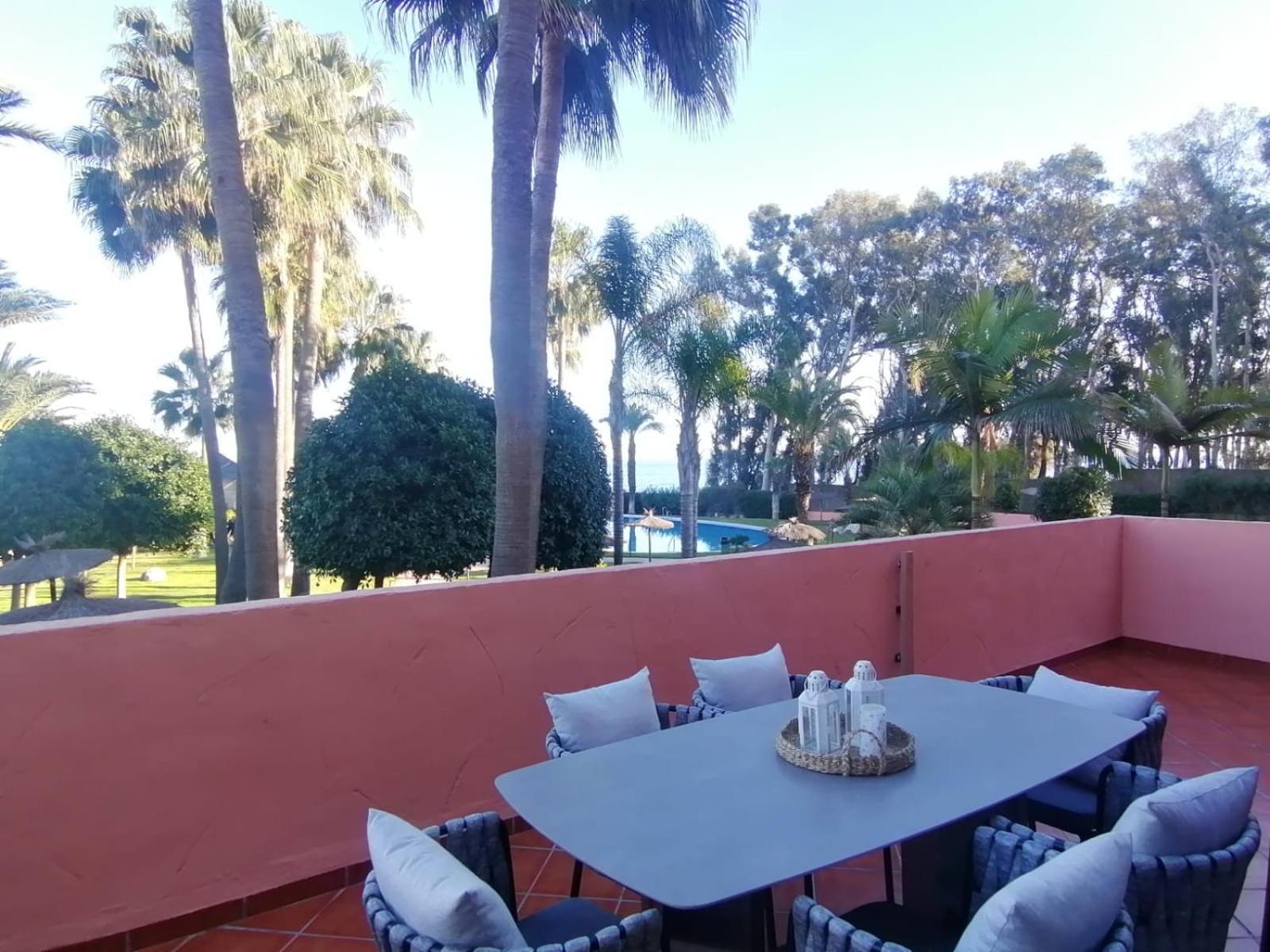 Cn-340 Suites Estepona Buitenkant foto