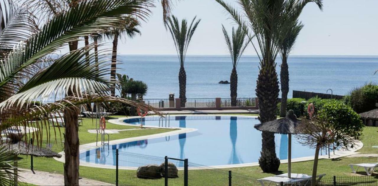Cn-340 Suites Estepona Buitenkant foto